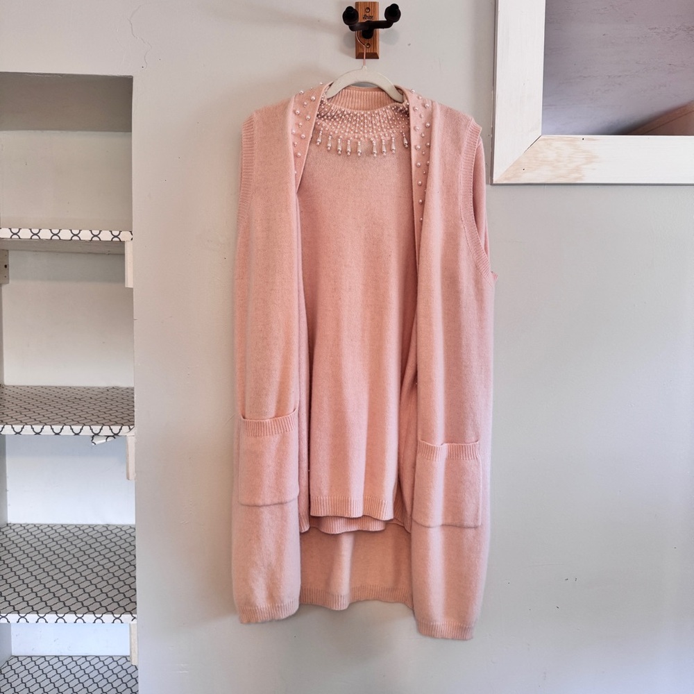 Pink Knit Cardigan 3-piece w/ Embellished Collar. Lambs Wool & Angora